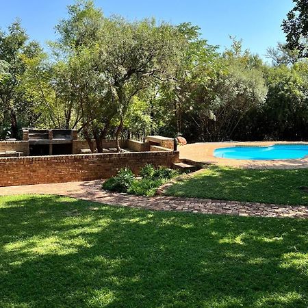 Featherwood Farm & Nyala Lodge Rayton Exterior foto